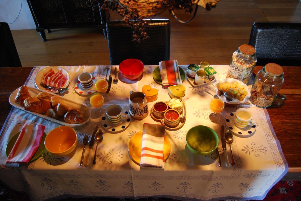 Bed and Breakfast Mas De Garrigue Calvignac Экстерьер фото