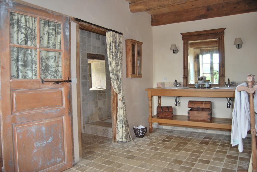 Bed and Breakfast Mas De Garrigue Calvignac Номер фото