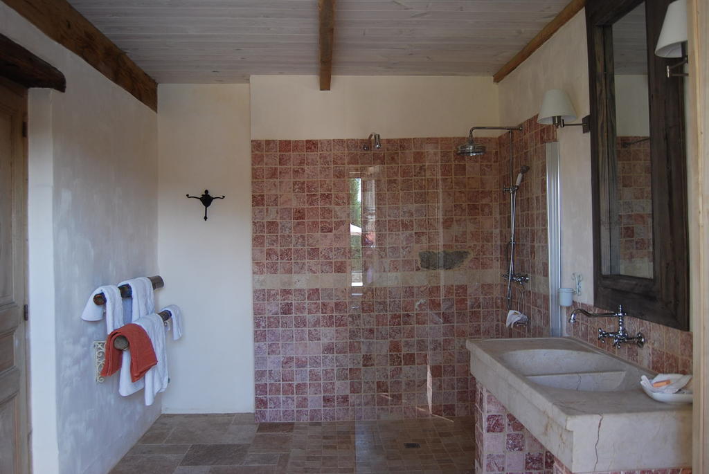 Bed and Breakfast Mas De Garrigue Calvignac Номер фото